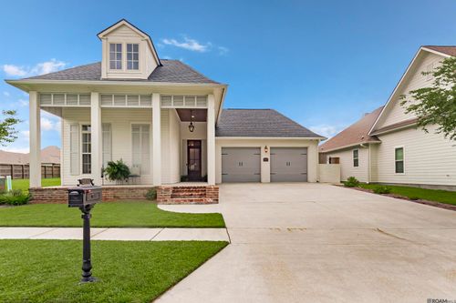 38182 Emery Ln, Prairieville, LA, 70769-3821 | Card Image