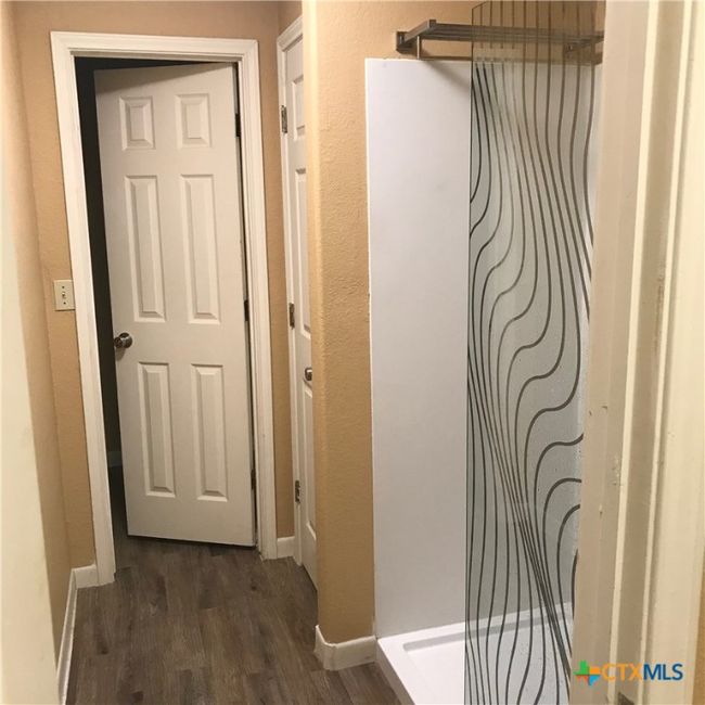 APT-101 - 4841 Highway 35 N, Condo with 2 bedrooms, 1 bathrooms and null parking in Rockport TX | Image 4