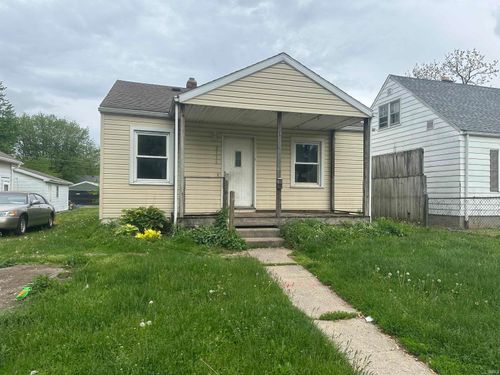 2116 S Beacon St, Muncie, IN, 47302-4331 | Card Image
