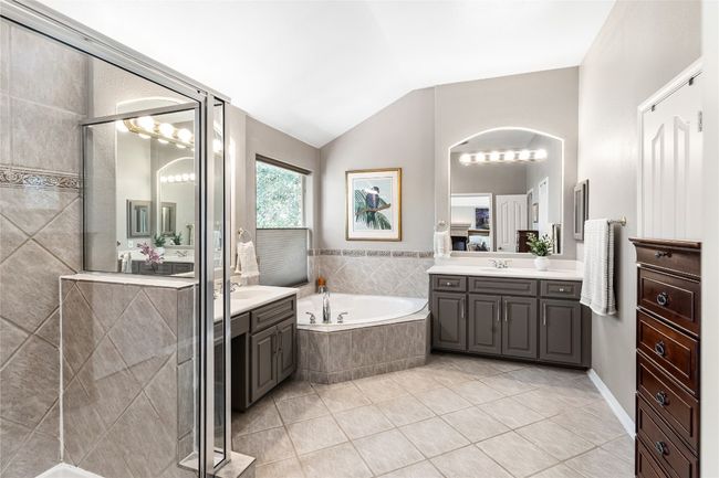 102 Cheerful Ct, House other with 4 bedrooms, 3 bathrooms and 6 parking in Lakeway TX | Image 18