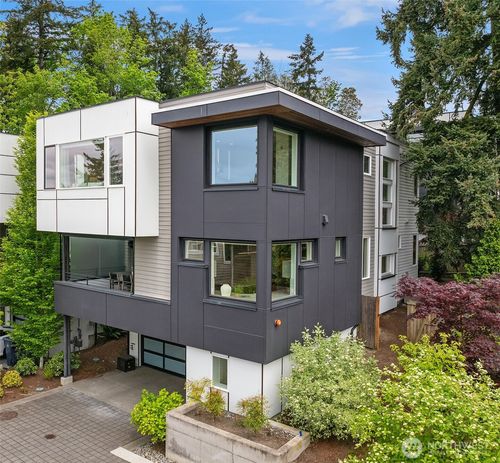 2-11707 Ne 78th Ct, Kirkland, WA, 98033-5285 | Card Image