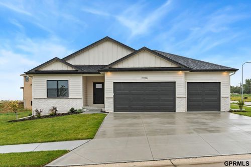 21706 Parkview Dr, Gretna, NE, 68028-5170 | Card Image