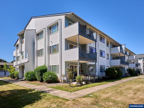 950 Evergreen Rd, Woodburn, OR, 97071-2912 | Card Image