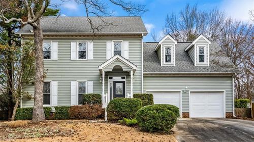 8 Knoll Brook Ct, Greensboro, NC, 27407-6107 | Card Image
