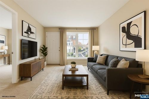 1295 Hibiscus Ct, Mahwah, NJ, 07430-2373 | Card Image