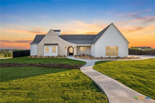 203 Glenview Cir, Belton, TX, 76513-4681 | Card Image