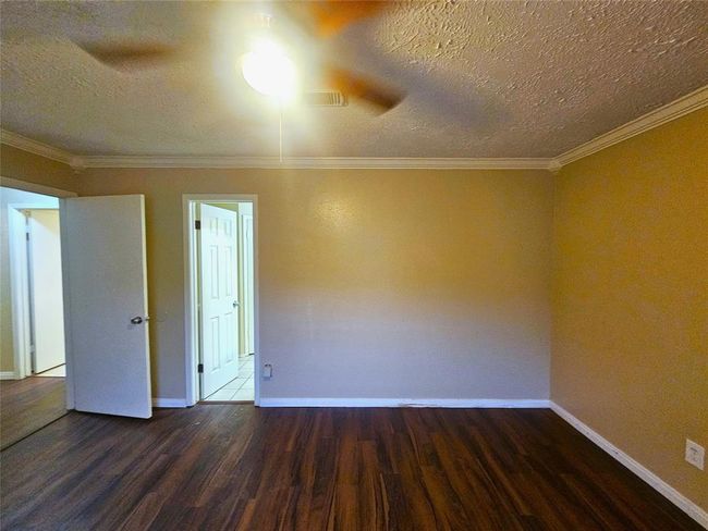 6402 Barrygate Dr, House other with 3 bedrooms, 2 bathrooms and 2 parking in Spring TX | Image 8