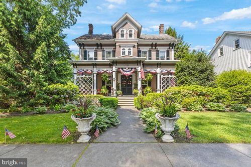 228 Mansfield St, Belvidere, NJ, 07823-1827 | Card Image