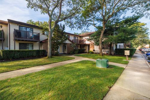 apt-63-615 Broadway, Amityville, NY, 11701-2142 | Card Image