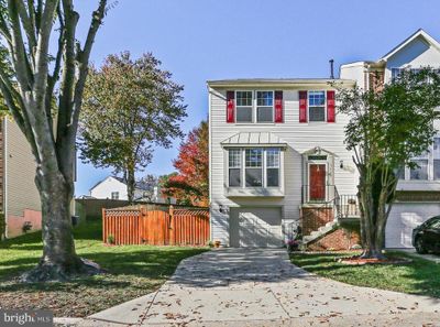 7110 Firebrush Court, Townhouse with 3 bedrooms, 2 bathrooms and null parking in CLINTON MD | Image 1