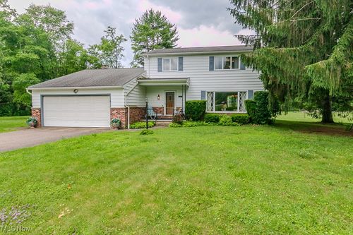 13228 Boulder Glen Drive, Chesterland, OH, 44026 | Card Image