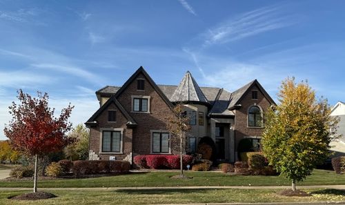 1860 Lake Charles Dr, Vernon Hills, IL, 60061-4579 | Card Image