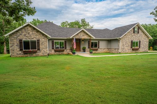 631 Buena Vista Pkwy, Strafford, MO, 65757-8008 | Card Image