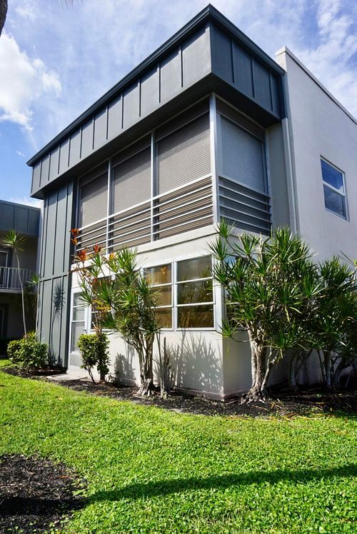 g-307 Burgundy G, Delray Beach, FL, 33484-4936 | Card Image