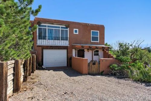 118 Sandia View Rd, Corrales, NM, 87048-8716 | Card Image