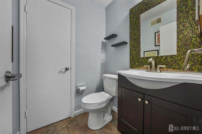 215 Nebula Rd, Townhouse with 3 bedrooms, 4 bathrooms and null parking in Piscataway NJ | Image 13