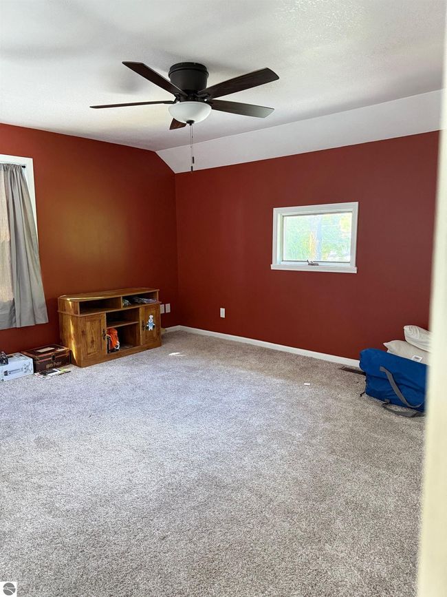 811 E Center St, House other with 3 bedrooms, 2 bathrooms and null parking in Ithaca MI | Image 10