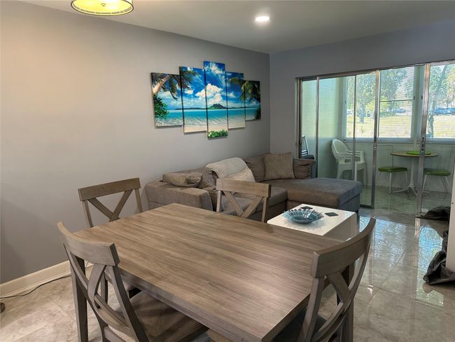 Dining Area | Image 12