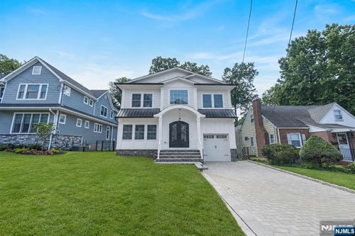457 The Fenway, River Edge, NJ, 07661-1841 | Card Image