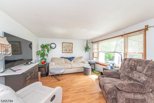 14 Sioux Trl, Sussex, NJ, 07461-1334 | Card Image