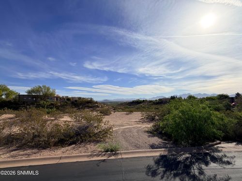 6708 Desert Blossom Rd, Las Cruces, NM, 88007-8930 | Card Image
