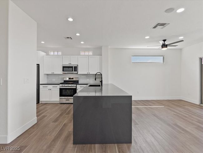 2323 Desert Fox Dr, House other with 2 bedrooms, 2 bathrooms and null parking in Henderson NV | Image 9