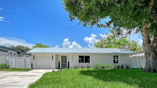 2329 Rose St, Sarasota, FL, 34239-5323 | Card Image
