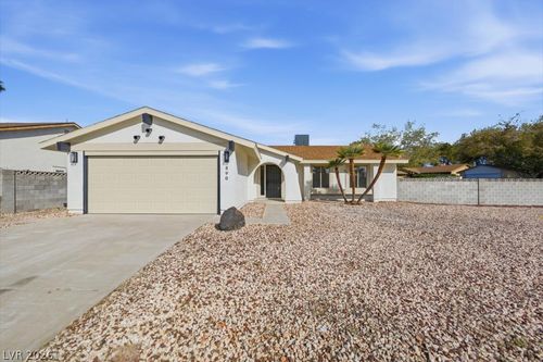 890 El Camino Way, Boulder City, NV, 89005 | Card Image