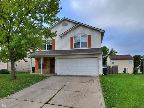 11329 Smoothbark Dr, Indianapolis, IN, 46235-4980 | Card Image