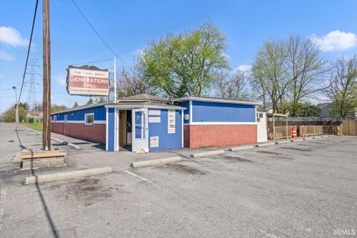7628 Southeastern Ave, Indianapolis, IN, 46239-1319 | Card Image