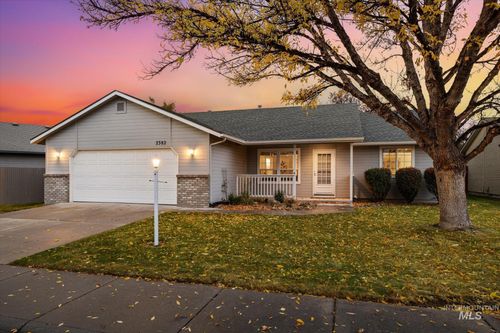 2382 E Grapewood Dr, Meridian, ID, 83646-7333 | Card Image