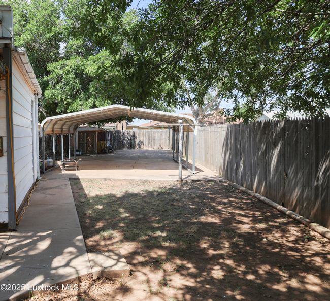 2512 Holliday St, House other with 3 bedrooms, 2 bathrooms and null parking in Plainview TX | Image 42