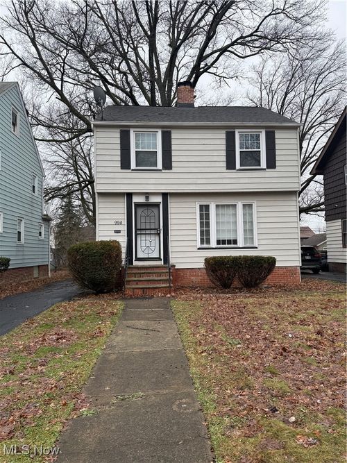 994 Yellowstone Rd, Cleveland Heights, OH, 44121-1447 | Card Image