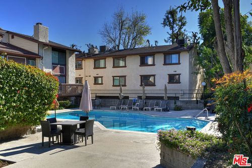 13942 Oxnard St, Van Nuys, CA, 91401 | Card Image