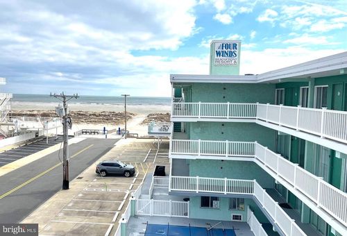 404 E Denver Ave, WILDWOOD, NJ, 08260-3510 | Card Image
