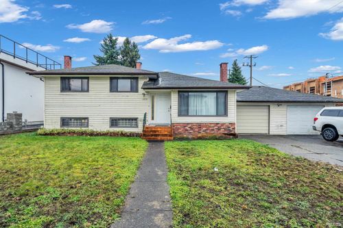 4938 Fulwell St, Burnaby, BC, V5G1P2 | Card Image