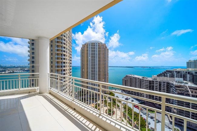 APT-2611 - 888 Brickell Key Dr, Condo with 2 bedrooms, 3 bathrooms and null parking in Miami FL | Image 24