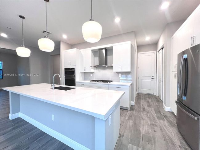 12070 - 12070 N Baypoint Cir, House other with 3 bedrooms, 2 bathrooms and null parking in Parkland FL | Image 13