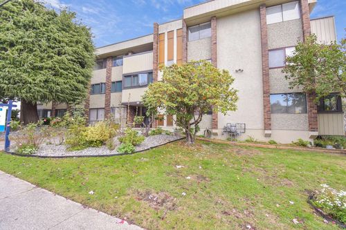 307-1320 Fir St, White Rock, BC, V4B4B2 | Card Image