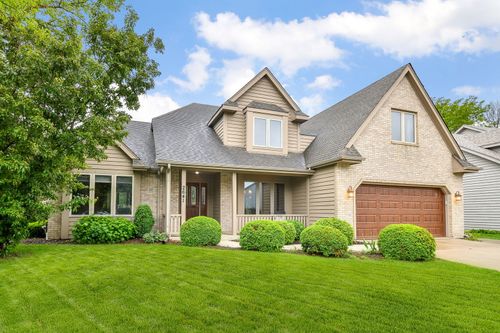 2641 Asbury Dr, Aurora, IL, 60504-3213 | Card Image