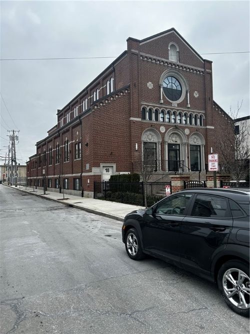 108-18 Spruce St, Providence, RI, 02903-1911 | Card Image