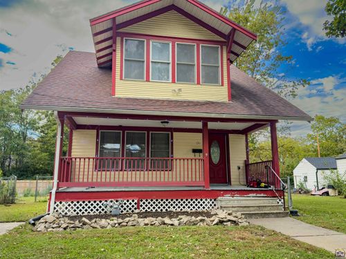 131 Nw Broadmoor Ave, Topeka, KS, 66606-1252 | Card Image