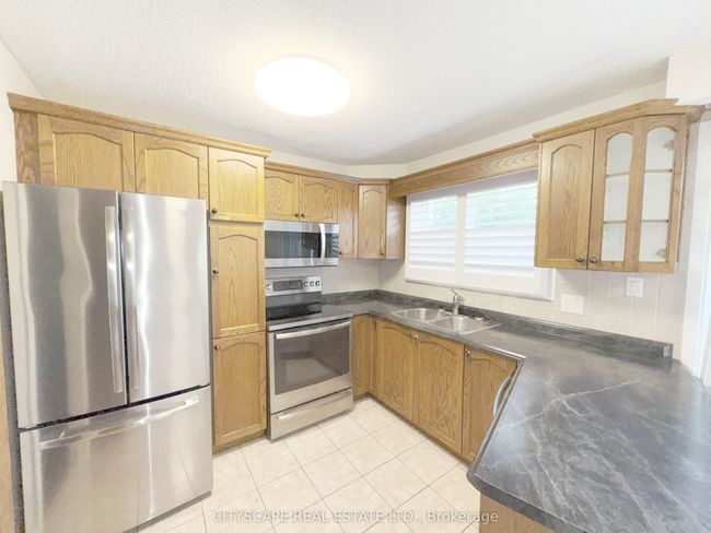 271 Cheltenham Rd, House other with 3 bedrooms, 1 bathrooms and 3 parking in Burlington ON | Image 10