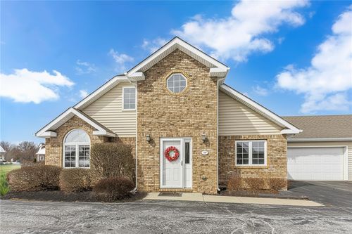 79 Nicholas Dr, Brighton Twp, PA, 15009-9404 | Card Image