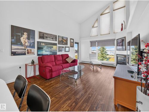 404-200 Bethel Dr, Sherwood Park, AB, T8H2C5 | Card Image