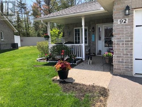 92 Clover Cres, Wasaga Beach, ON, L9Z0G4 | Card Image