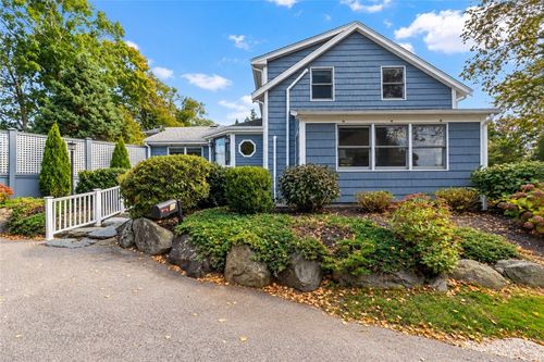 77 Cliff Dr, Bristol, RI, 02809-1508 | Card Image
