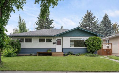 8527 Athabasca Street Se, Calgary, AB, T2H1S2 | Card Image