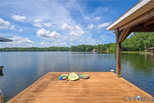 21 Browns Point Ln, Bumpass, VA, 23024-4665 | Card Image