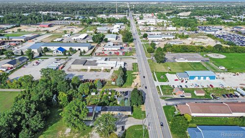 3344 E Bristol Rd, Burton, MI, 48529-1408 | Card Image